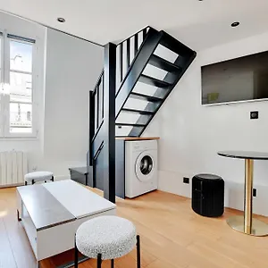 Apartment Charming With Ac -rue Des Archives- Le Marais, Paris
